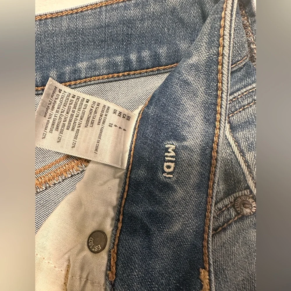 American Eagle Outfitters Blue Jean Shorts - Picture 2 of 7